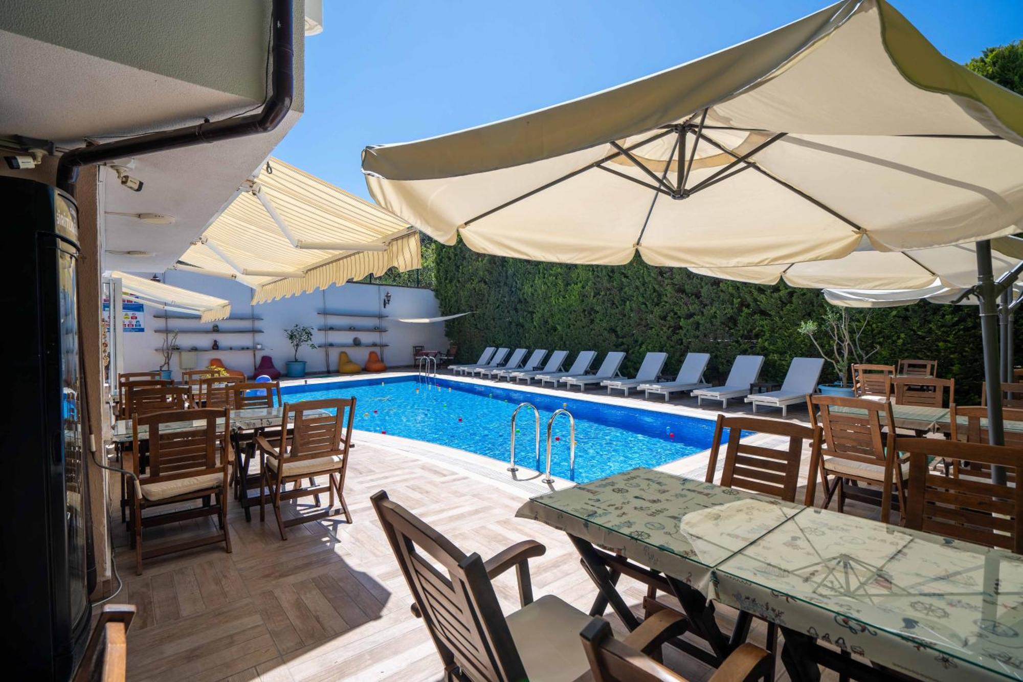 Cunda Giritlioglu Otel Adult Only Айвалык Экстерьер фото